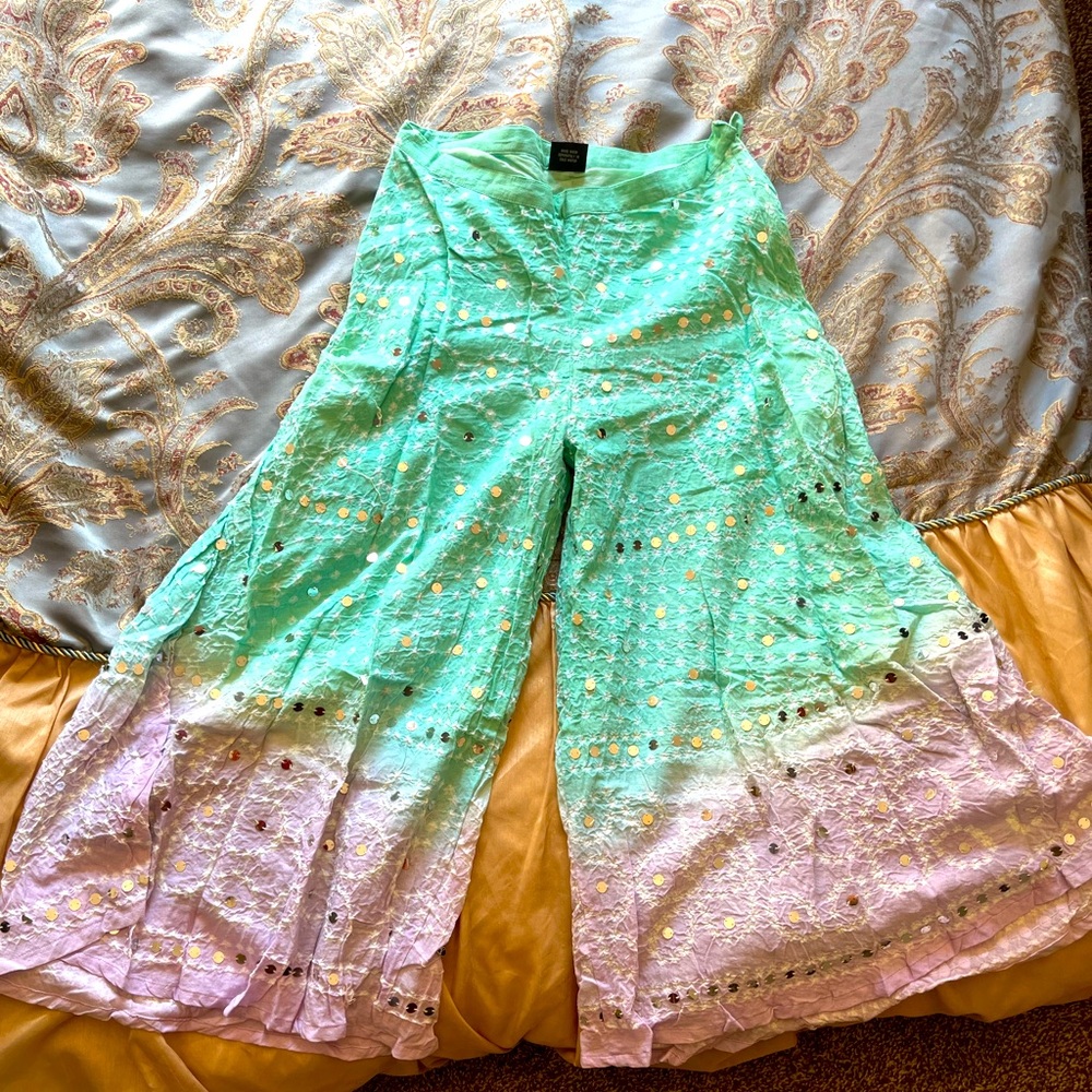 Lilac and mint skorts with decorative detailing, size S